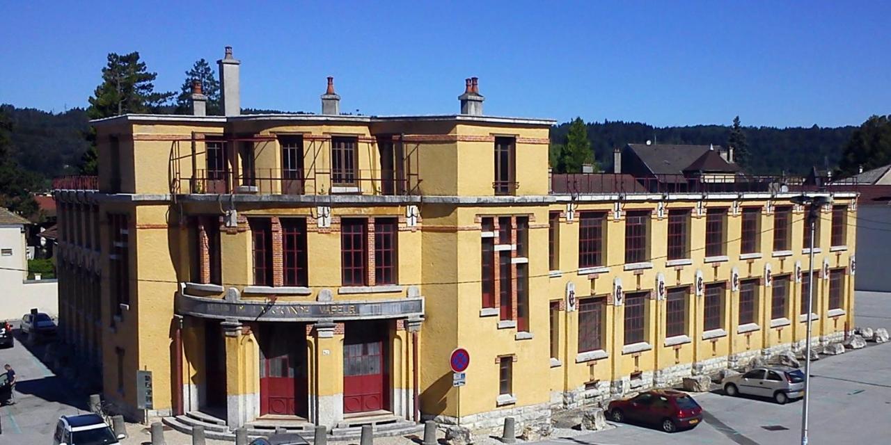 La Vie Est Belle Apartment Oyonnax Exterior foto